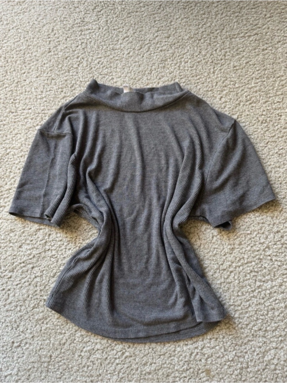 Tilly's Charcoal Ribbed Mock Neck Crop Top casual tee